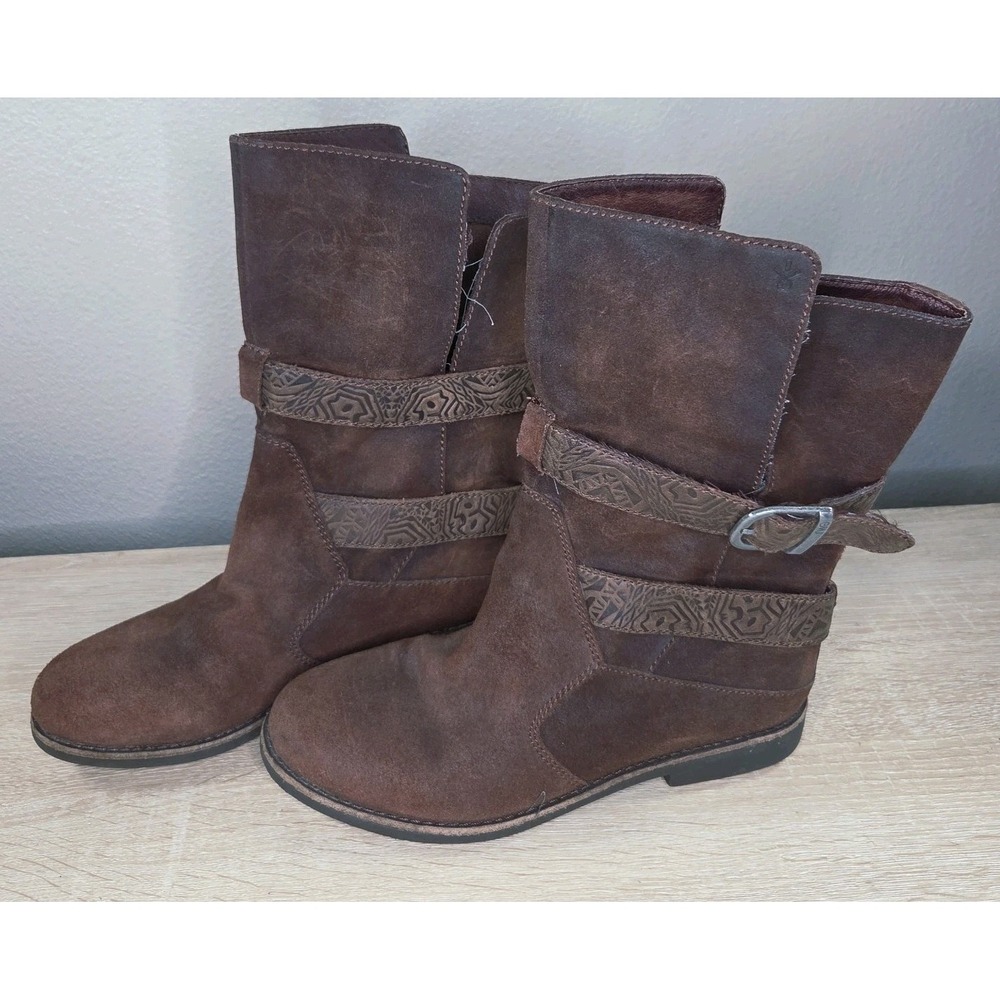 EMU Australia Suede Slip On Shoes Womens‎ 9 Brown Tribal Embossed Comfort Casual